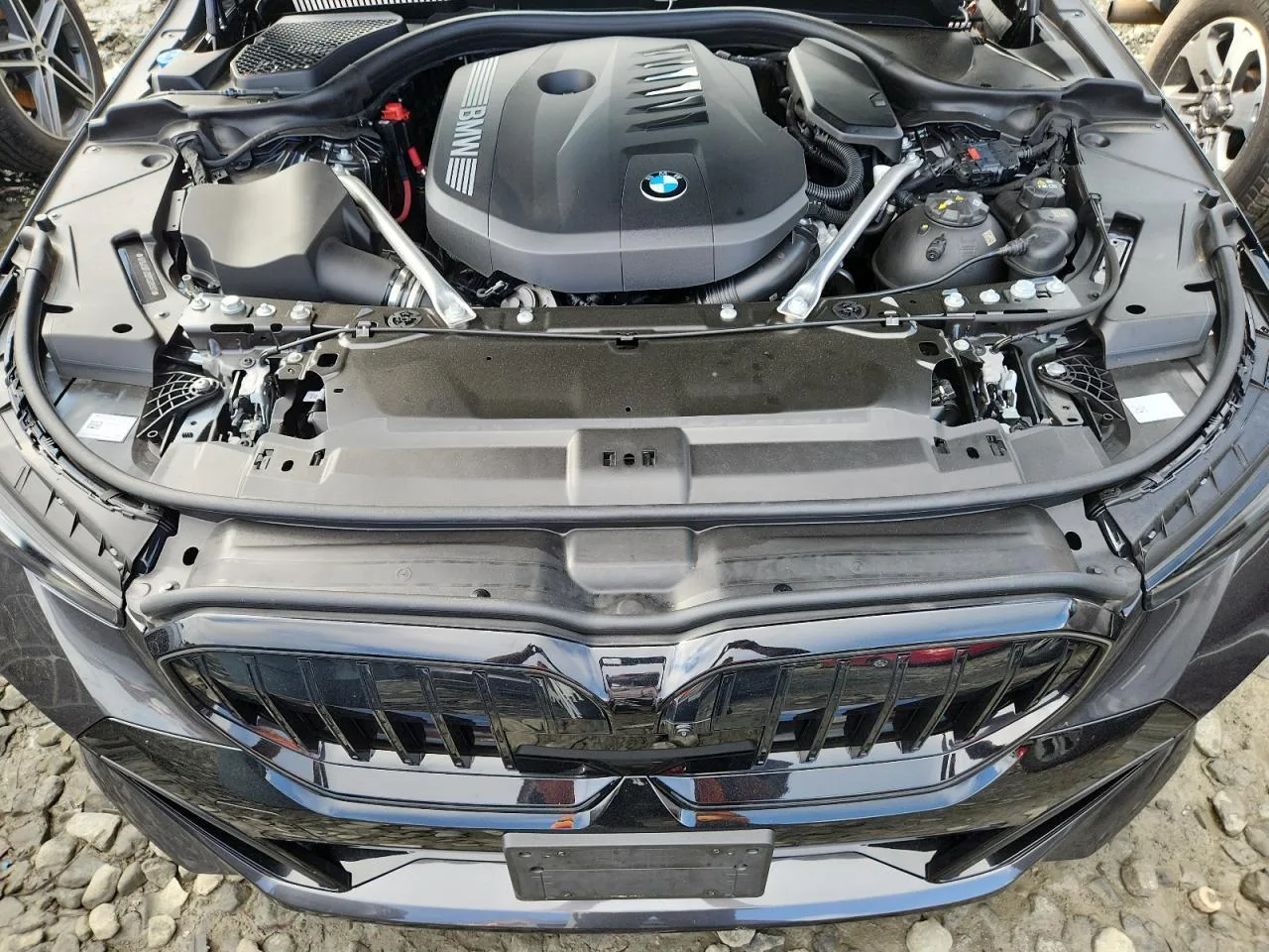 WBA63FJ06RCS89901 — 2024 BMW 540i photo 8