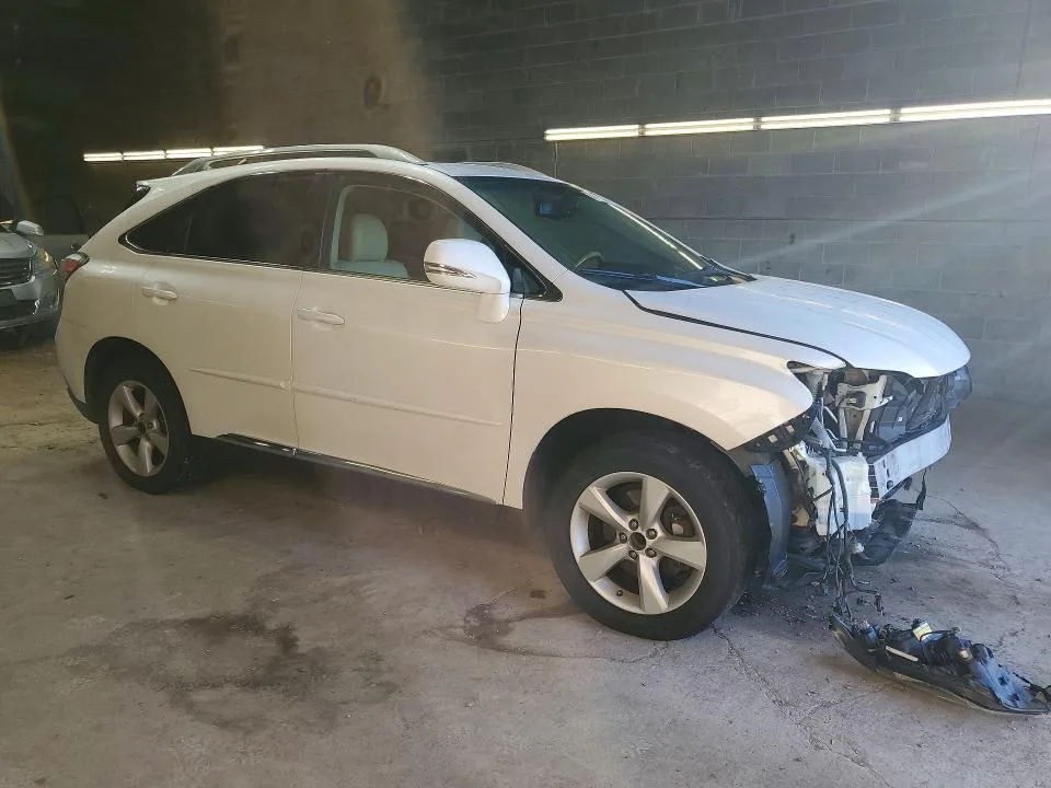 2T2BK1BA1BC119436 — 2011 LEXUS RX photo 4