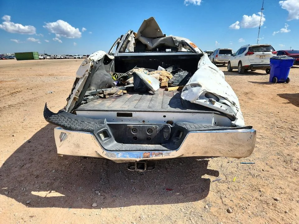 3C6UR5HL4HG589359 — 2017 RAM 2500 photo 6