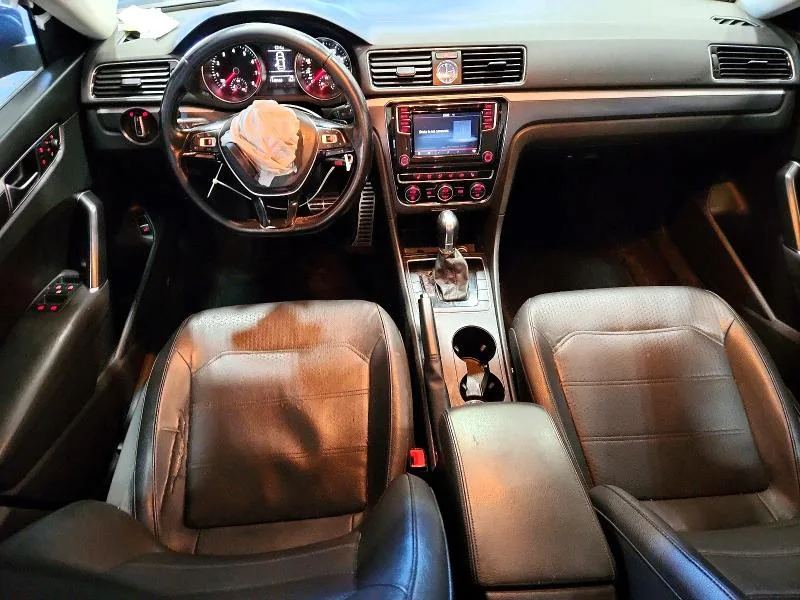 1VWDT7A31HC008707 — 2017 VOLKSWAGEN PASSAT photo 8