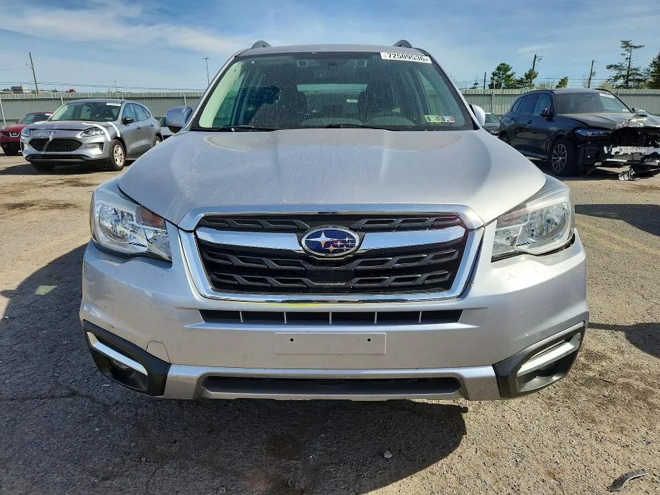 JF2SJAGC3JH548848 — 2018 SUBARU FORESTER photo 5