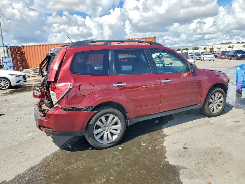 JF2SHAECXBH755771 — 2011 SUBARU FORESTER photo 3