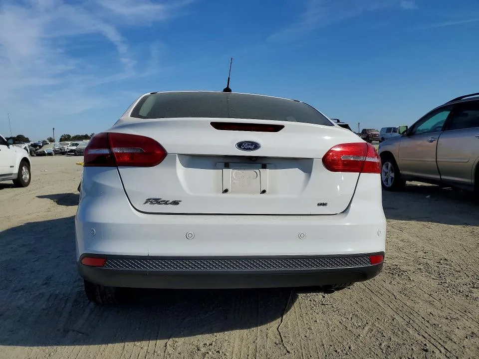 1FADP3F23GL399461 — 2016 FORD FOCUS photo 6