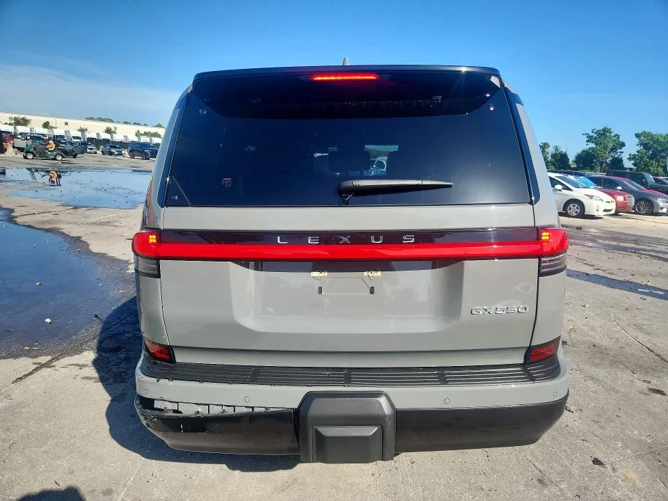 JTJVBCDXXS5055941 — 2025 LEXUS GX 550 photo 6