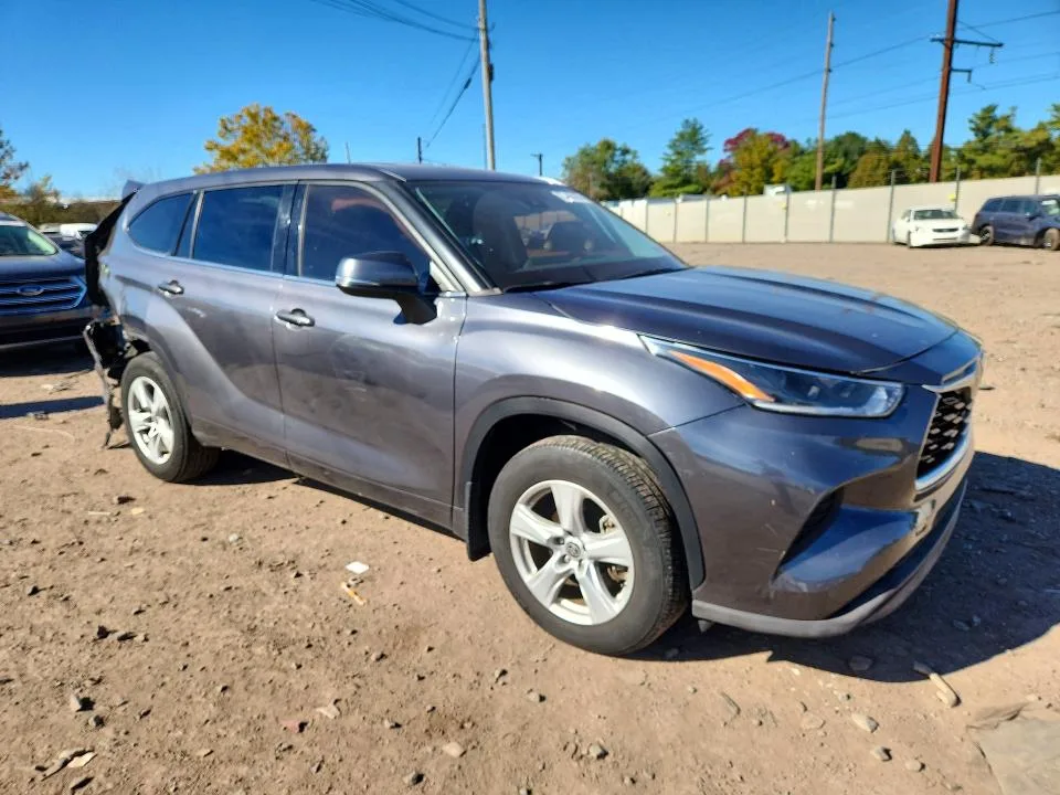 5TDCZRBH6MS532138 — 2021 TOYOTA HIGHLANDER photo 4