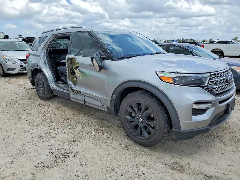 1FMSK7FH1NGA81187 — 2022 FORD EXPLORER photo 4