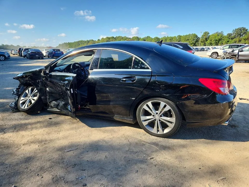 WDDSJ4EB4FN266968 — 2015 MERCEDES-BENZ CLA photo 2