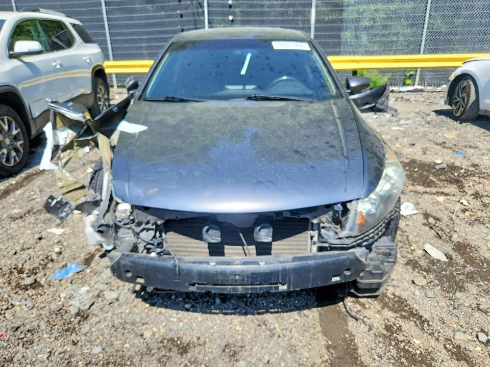 1HGCP36859A045726 — 2009 HONDA ACCORD photo 5