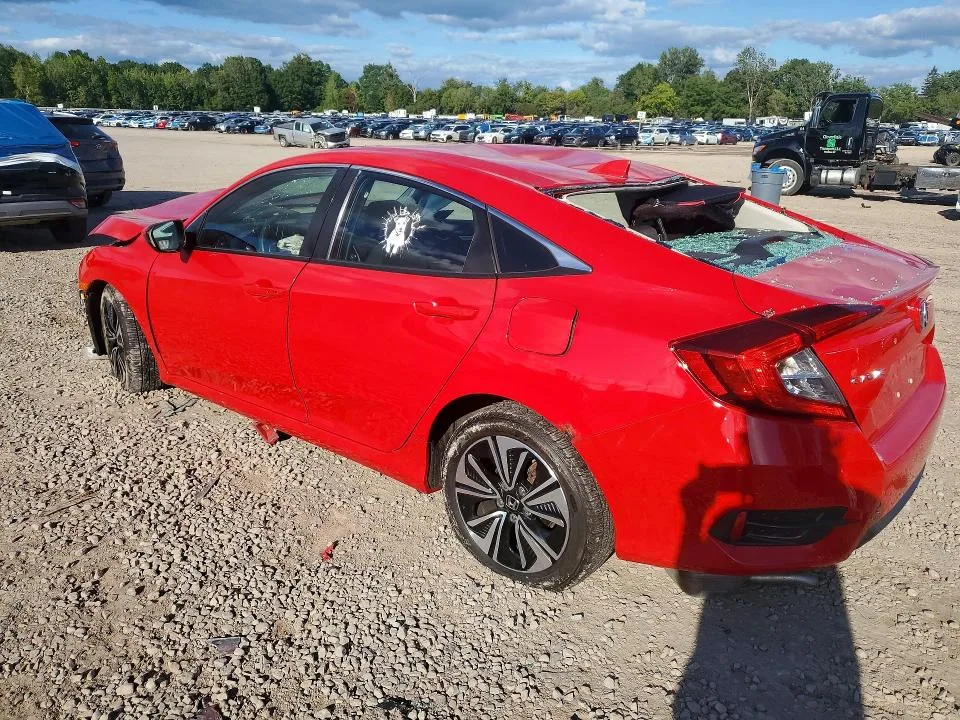2HGFC1F34HH634834 — 2017 HONDA CIVIC photo 2