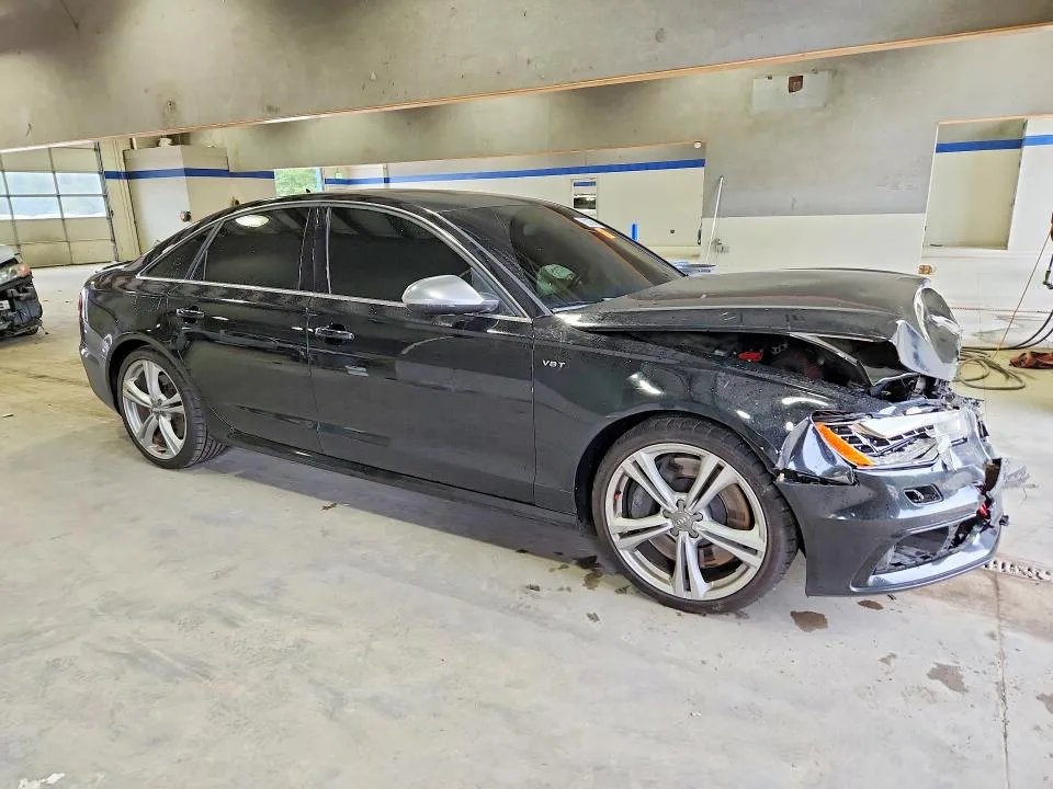 WAUF2BFC9DN095472 — 2013 AUDI S6 photo 4