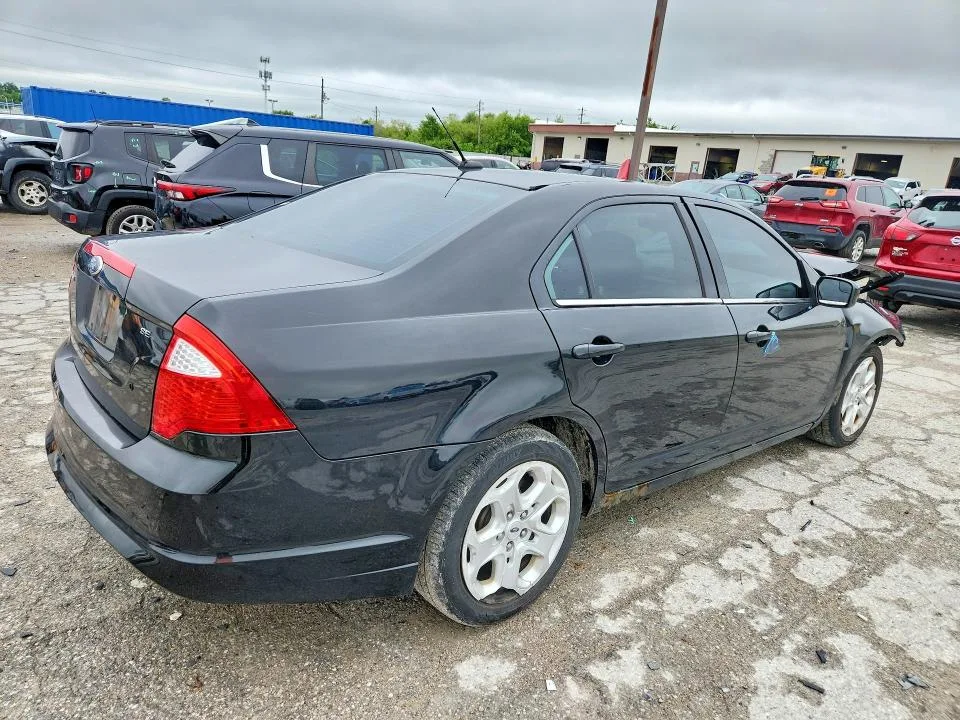 3FAHP0HA7BR241462 — 2011 FORD FUSION photo 3
