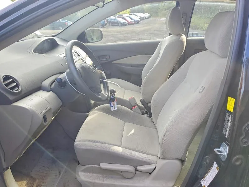 JTDBT4K34A1356039 — 2010 TOYOTA YARIS photo 7