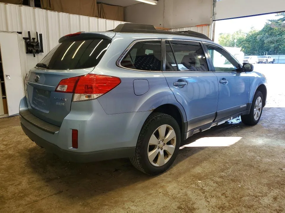 4S4BRBCC0B3392118 — 2011 SUBARU OUTBACK photo 3