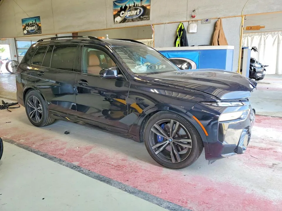 5UX33EM0XR9V87293 — 2024 BMW X7 photo 4