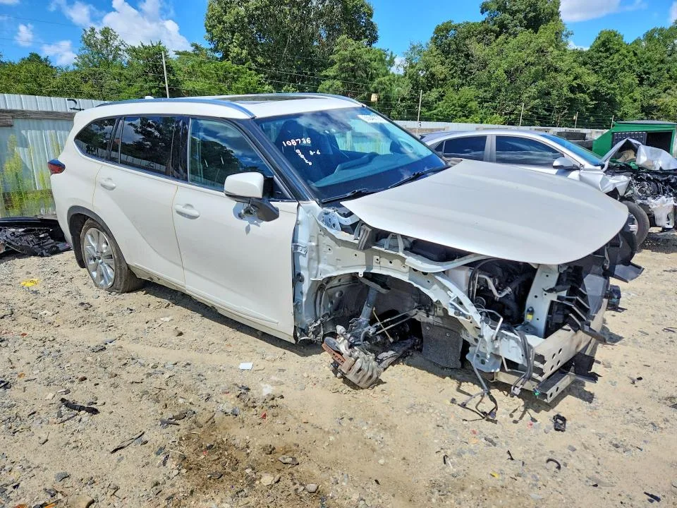 5TDDZRBH6MS066537 — 2021 TOYOTA HIGHLANDER photo 4