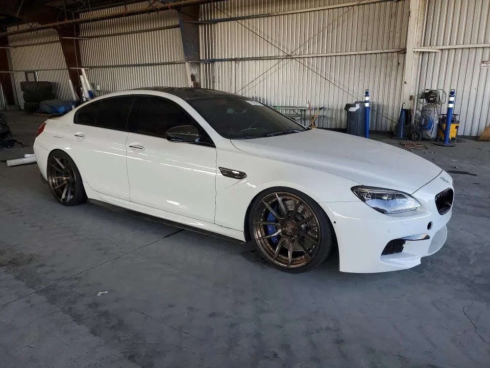WBS6C9C55ED466819 — 2014 BMW M6 photo 4