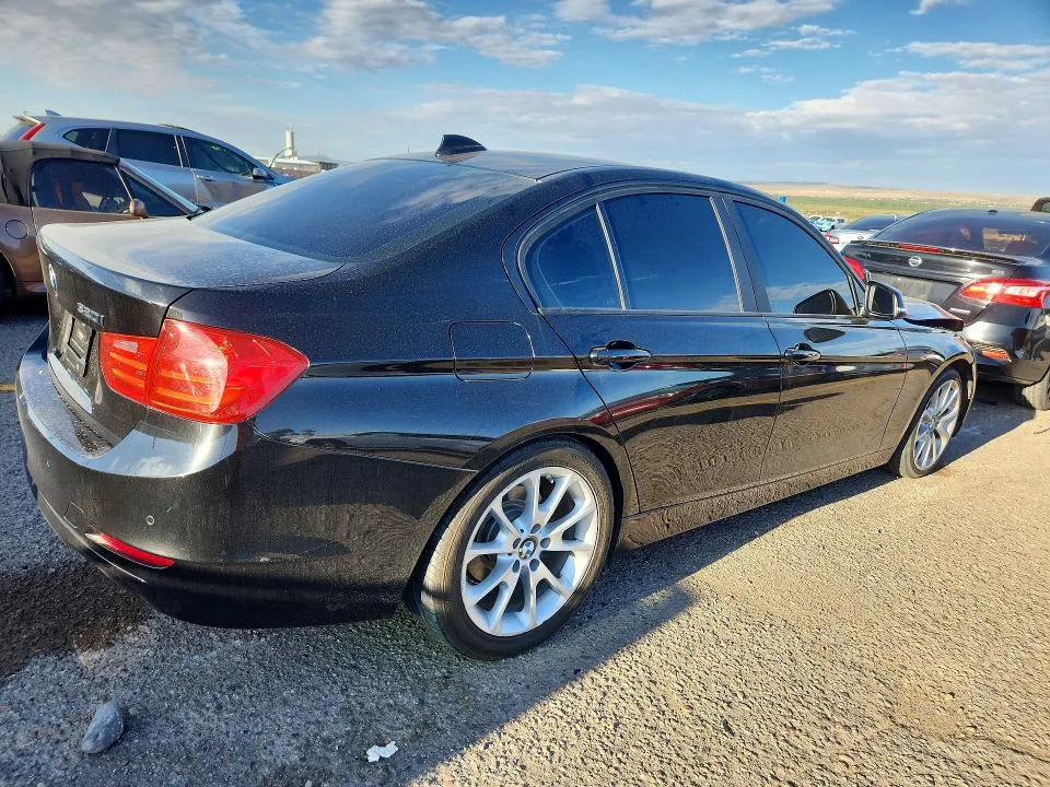 WBA3B1C53EK131419 — 2014 BMW 320 photo 3