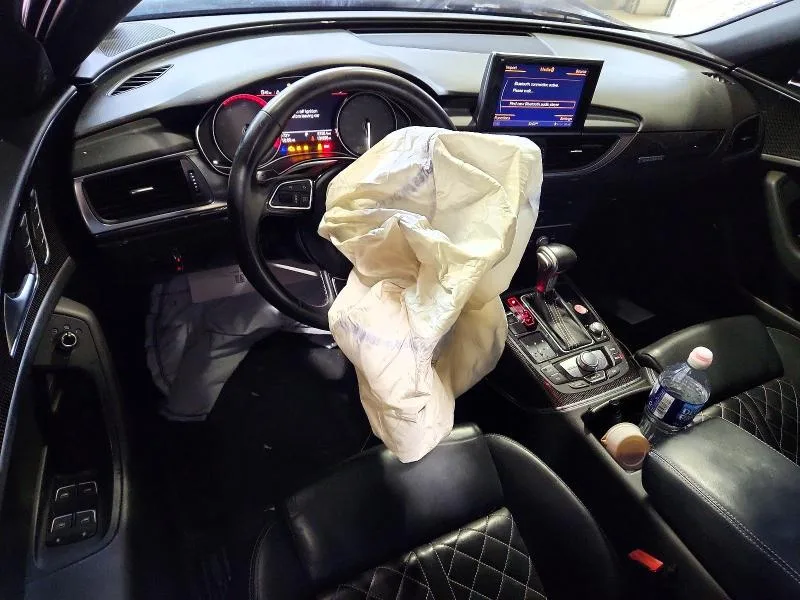 WAUF2BFC9DN095472 — 2013 AUDI S6 photo 8