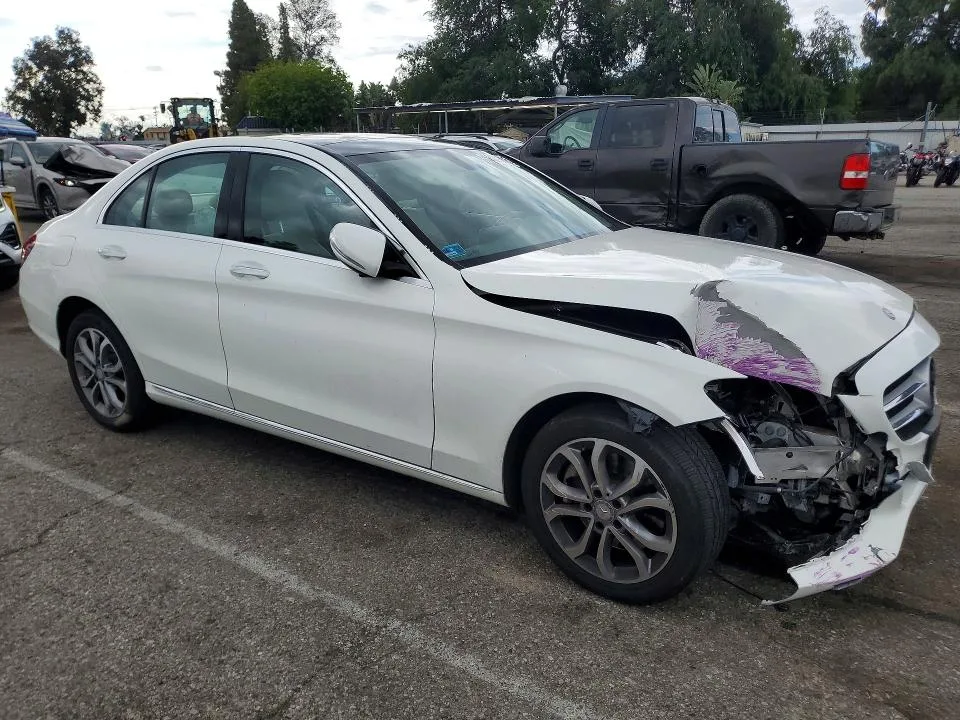 55SWF4KB6FU082050 — 2015 MERCEDES-BENZ C photo 4
