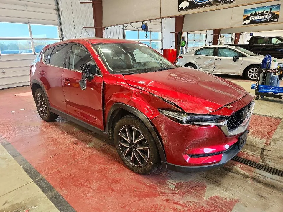 JM3KFBDM6J0338107 — 2018 MAZDA CX-5 photo 4
