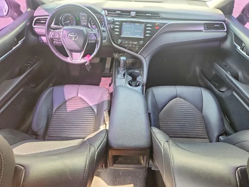 4T1B11HK7JU073938 — 2018 TOYOTA CAMRY photo 8