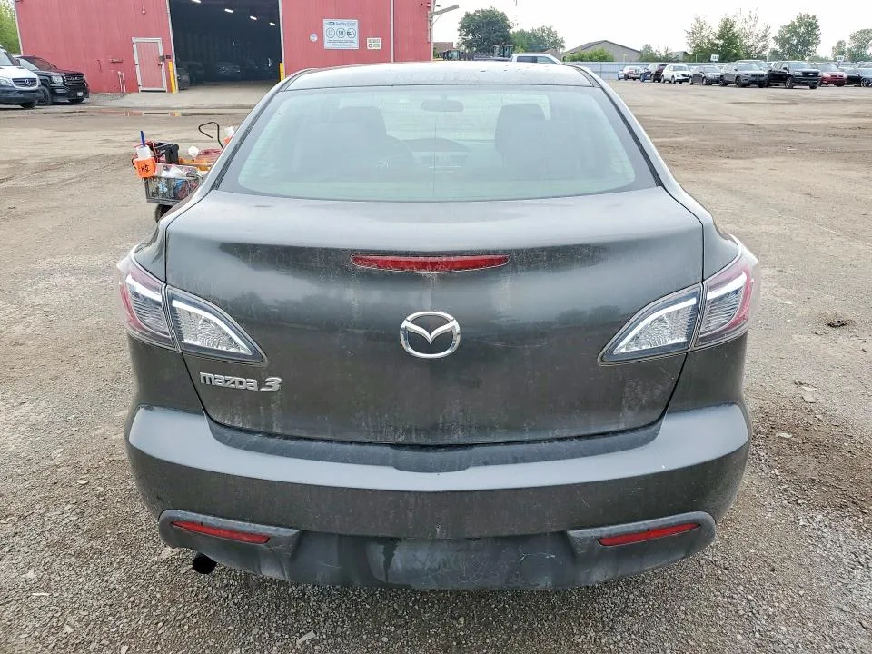 JM1BL1UF2B1369198 — 2011 MAZDA 3 photo 6