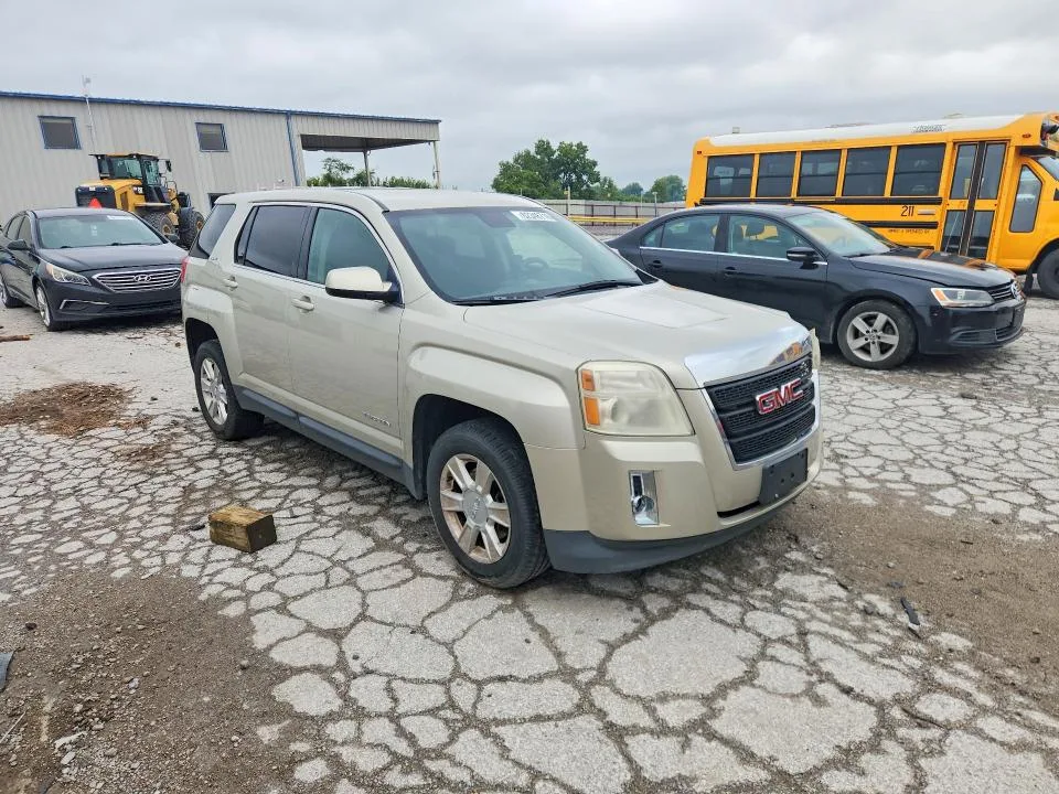 2GKALMEK2D6241668 — 2013 GMC TERRAIN photo 4