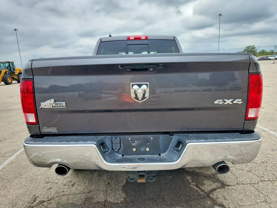 1C6RR7TM4JS267594 — 2018 RAM 1500 photo 6