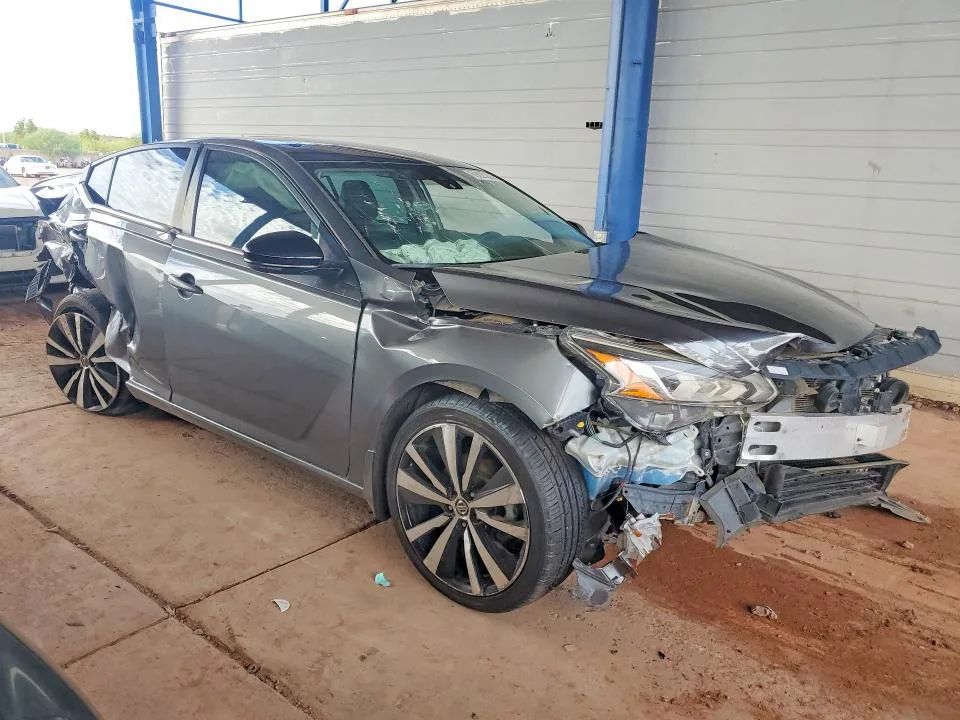 1N4BL4CV8LN318895 — 2020 NISSAN ALTIMA photo 4