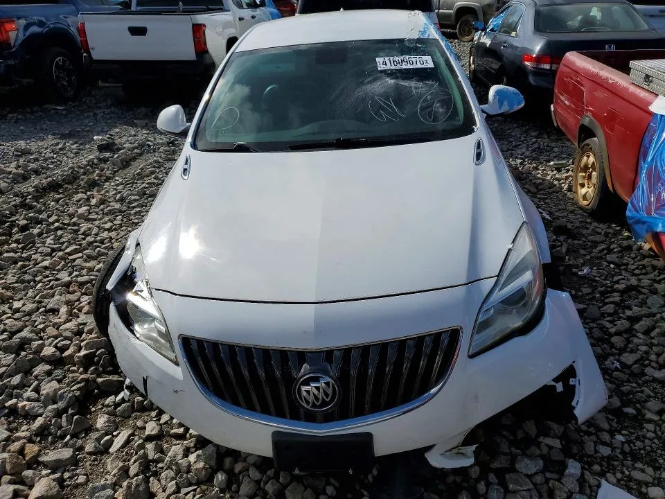 2G4GL5EX3H9182864 — 2017 BUICK REGAL photo 5