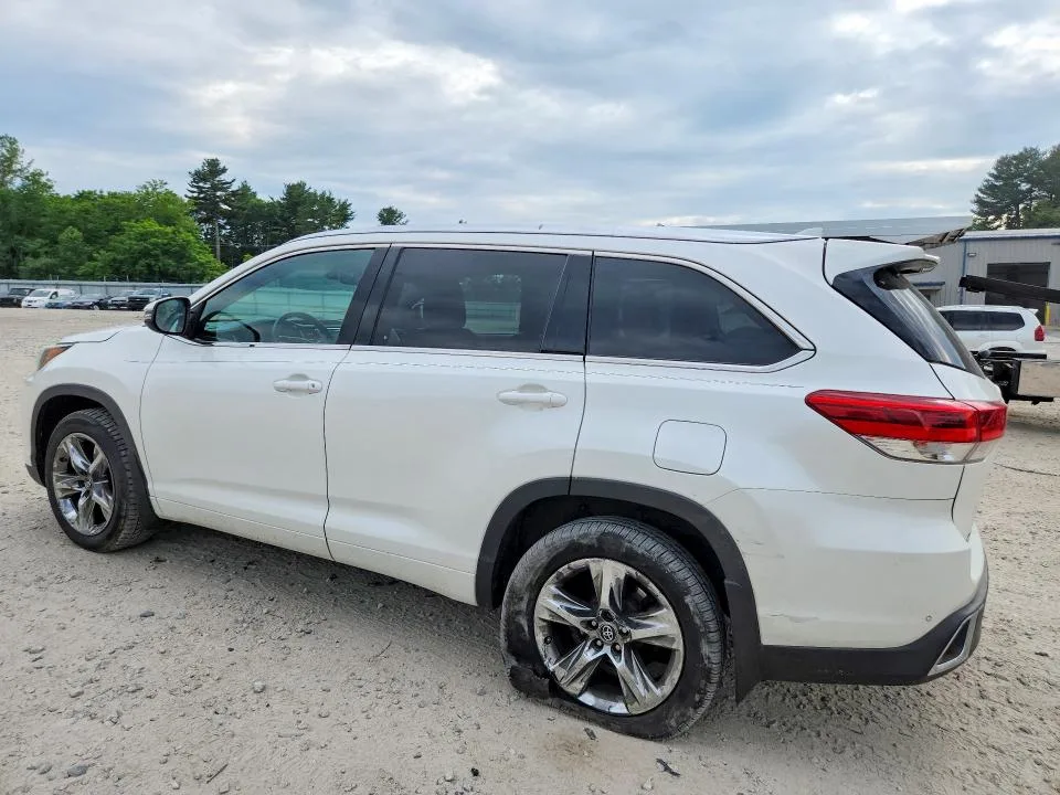 5TDDZRFH3HS455667 — 2017 TOYOTA HIGHLANDER photo 2