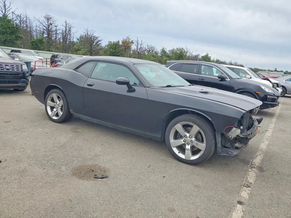2B3CJ4DG0BH514052 — 2011 DODGE CHALLENGER photo 4