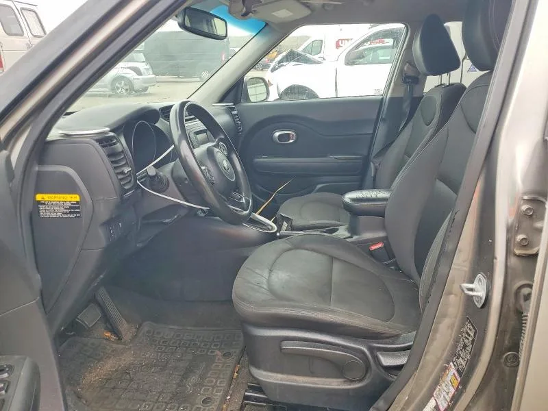 KNDJN2A20G7284961 — 2016 KIA SOUL photo 7