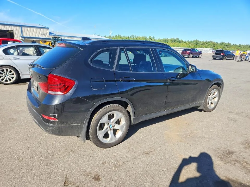 WBAVM1C53FV318307 — 2015 BMW X1 photo 3
