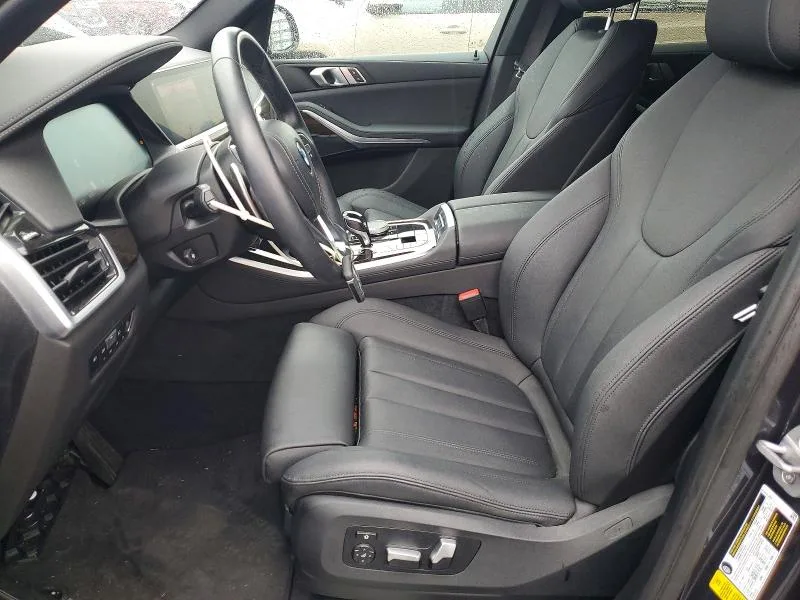 5UXCR4C02M9E73665 — 2021 BMW X5 photo 7