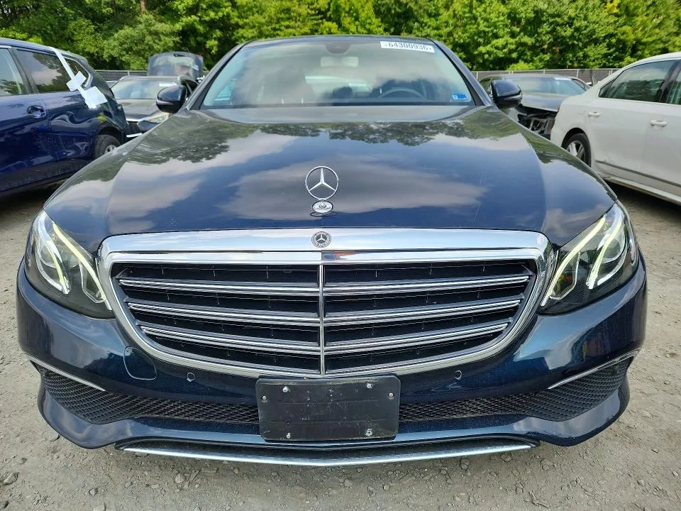 WDDZF4KB1JA365414 — 2018 MERCEDES-BENZ E photo 5