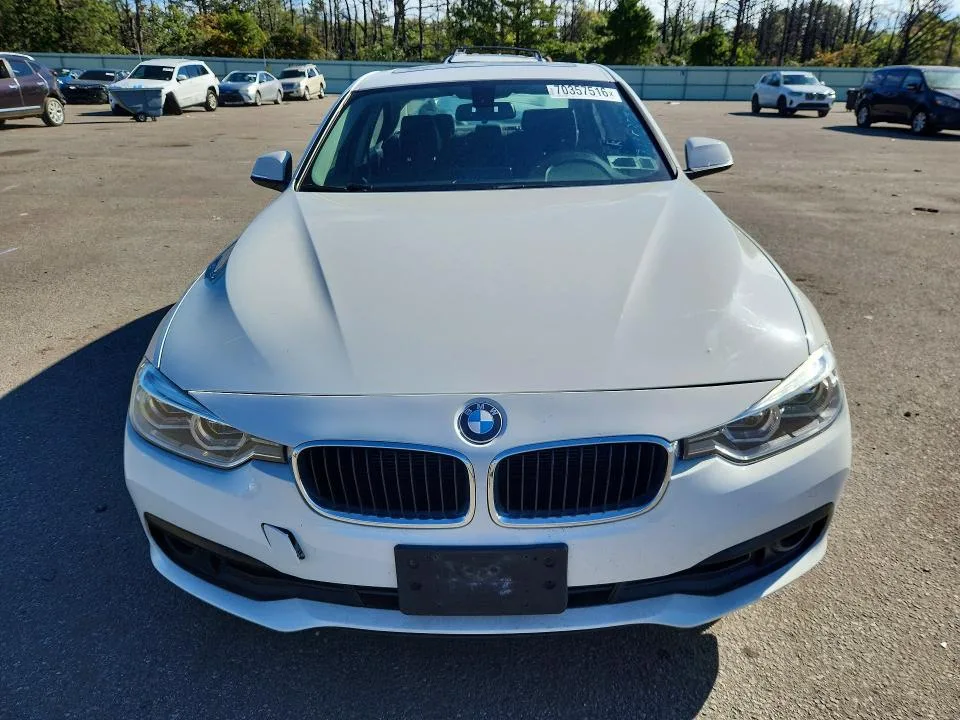 WBA8E5G53JNV03008 — 2018 BMW 320 photo 5
