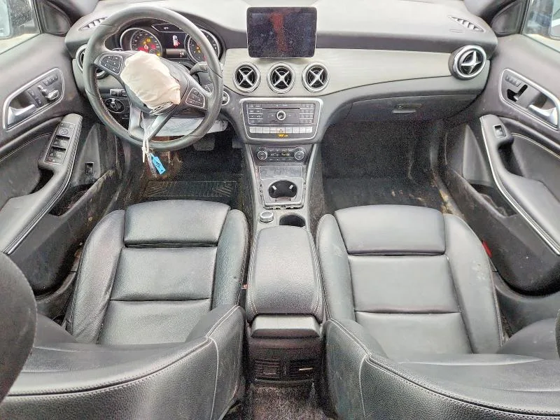 WDCTG4GB0JJ406809 — 2018 MERCEDES-BENZ GLA photo 8