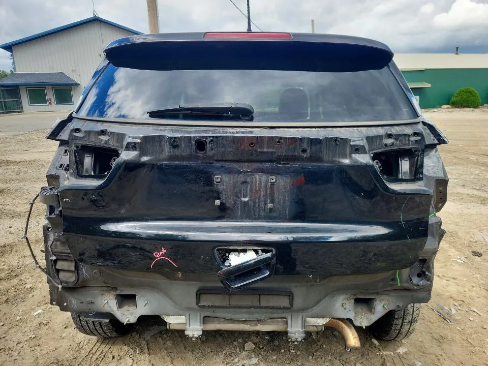 3C4NJDBB3JT107640 — 2018 JEEP COMPASS photo 6