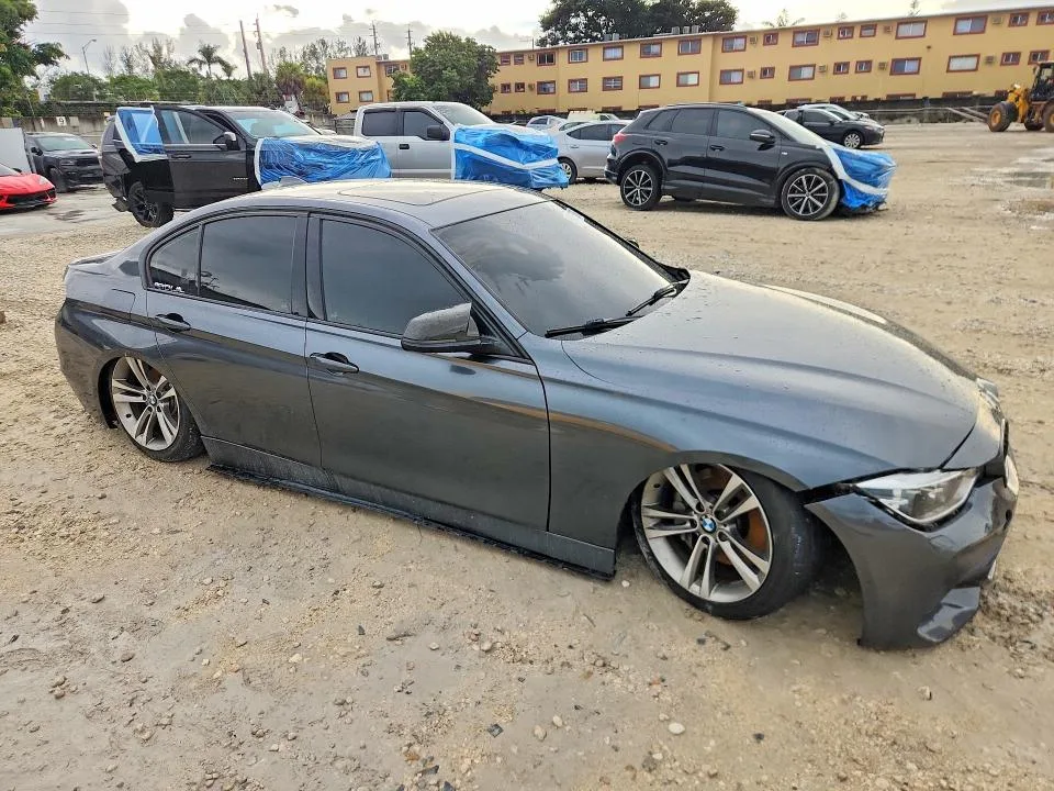 WBA3A9G53DNP37456 — 2013 BMW 335 photo 4
