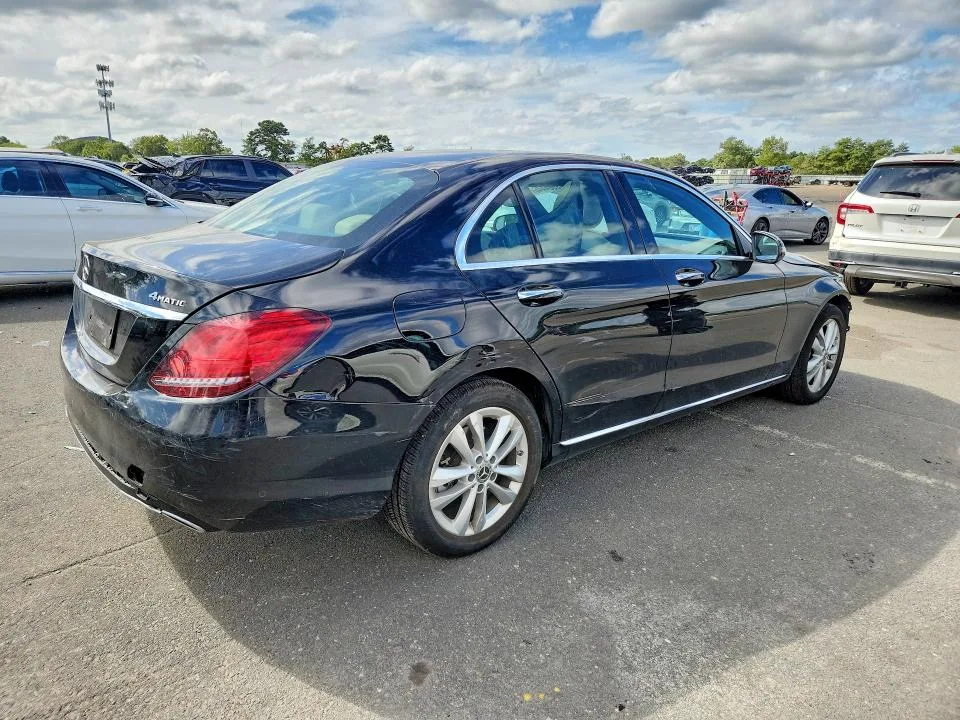 55SWF8EB5KU312321 — 2019 MERCEDES-BENZ C photo 3
