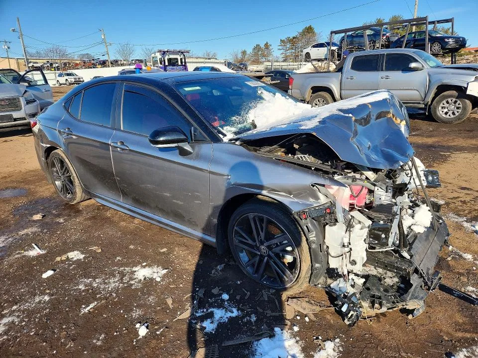 4T1DBADKXSU524051 — 2025 TOYOTA CAMRY photo 4