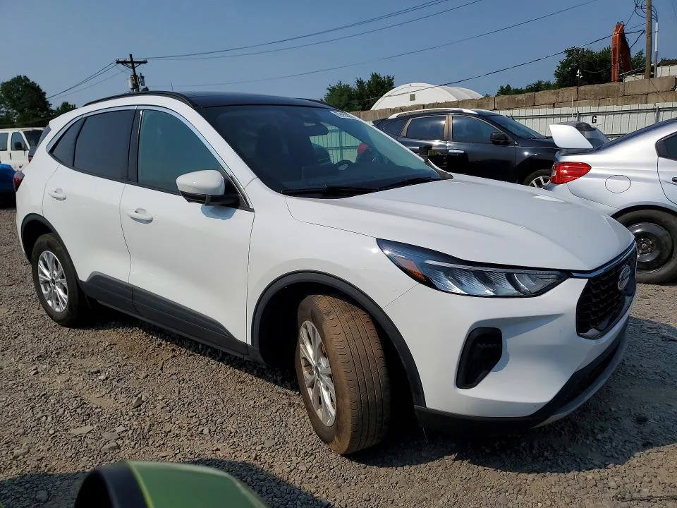 1FMCU9GN8PUB24202 — 2023 FORD ESCAPE photo 4