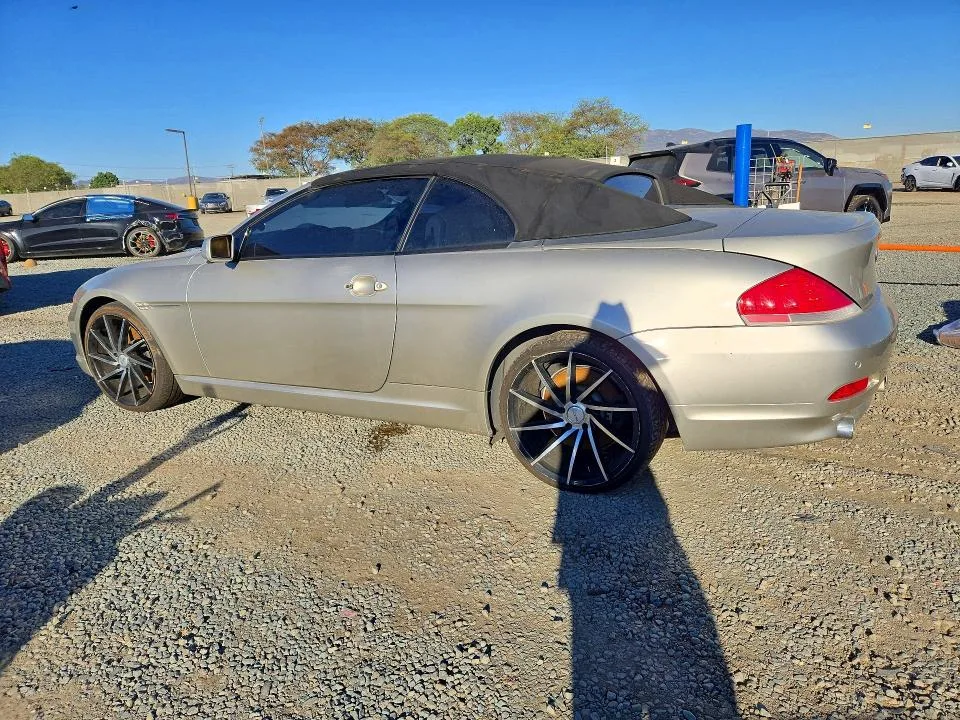 WBAEK73455B323847 — 2005 BMW 645 photo 2