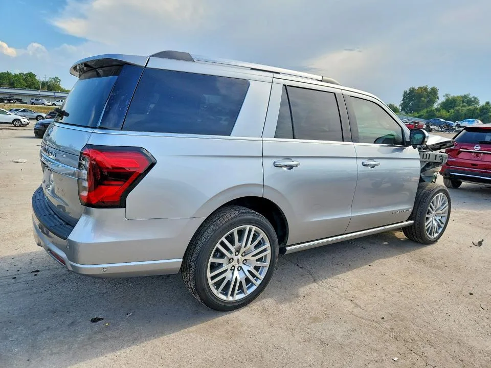 1FMJU1M80REA44011 — 2024 FORD EXPEDITION photo 3