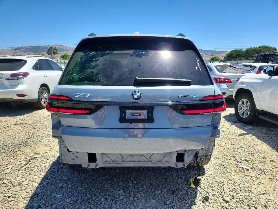 5UX23EM07R9V41805 — 2024 BMW X7 photo 6