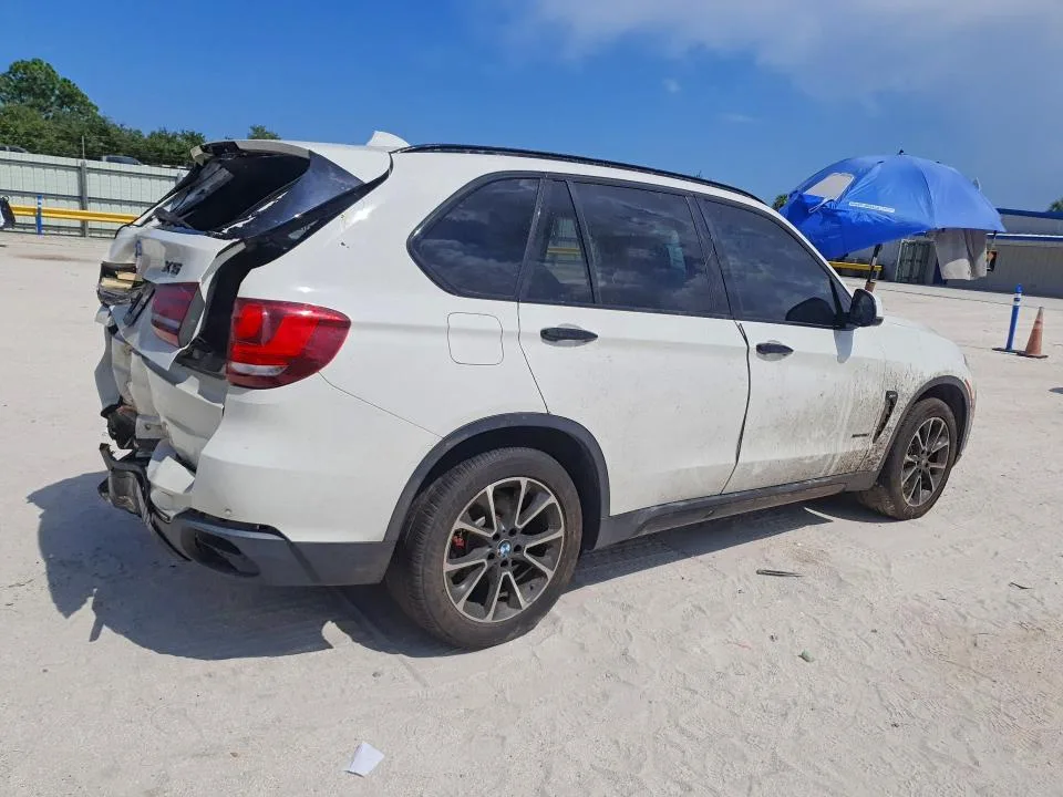 5UXKR0C5XJ0X93359 — 2018 BMW X5 photo 3