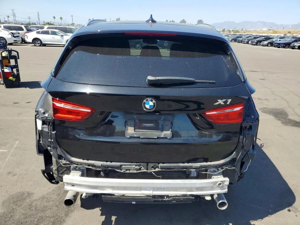 WBXHT3Z38J4A66773 — 2018 BMW X1 photo 6