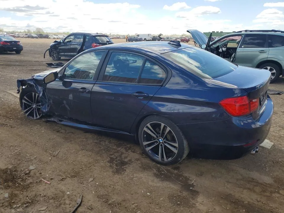 WBA3B3C56FF548863 — 2015 BMW 328 photo 2