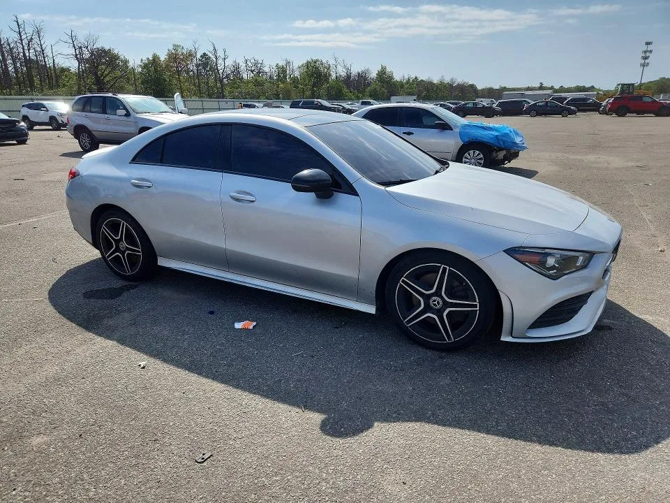 W1K5J4HB6LN122374 — 2020 MERCEDES-BENZ CLA photo 4